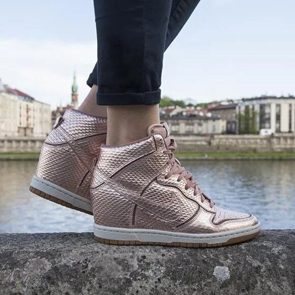 Nike Sky Hi Dunk Wedge High Top Sneakers Lace Up Snake Metallic Rose Gold Size 6 - Picture 1 of 11